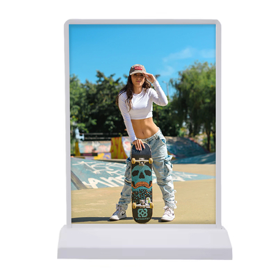 Display box de doble cara con luz recargable de 5V 2A